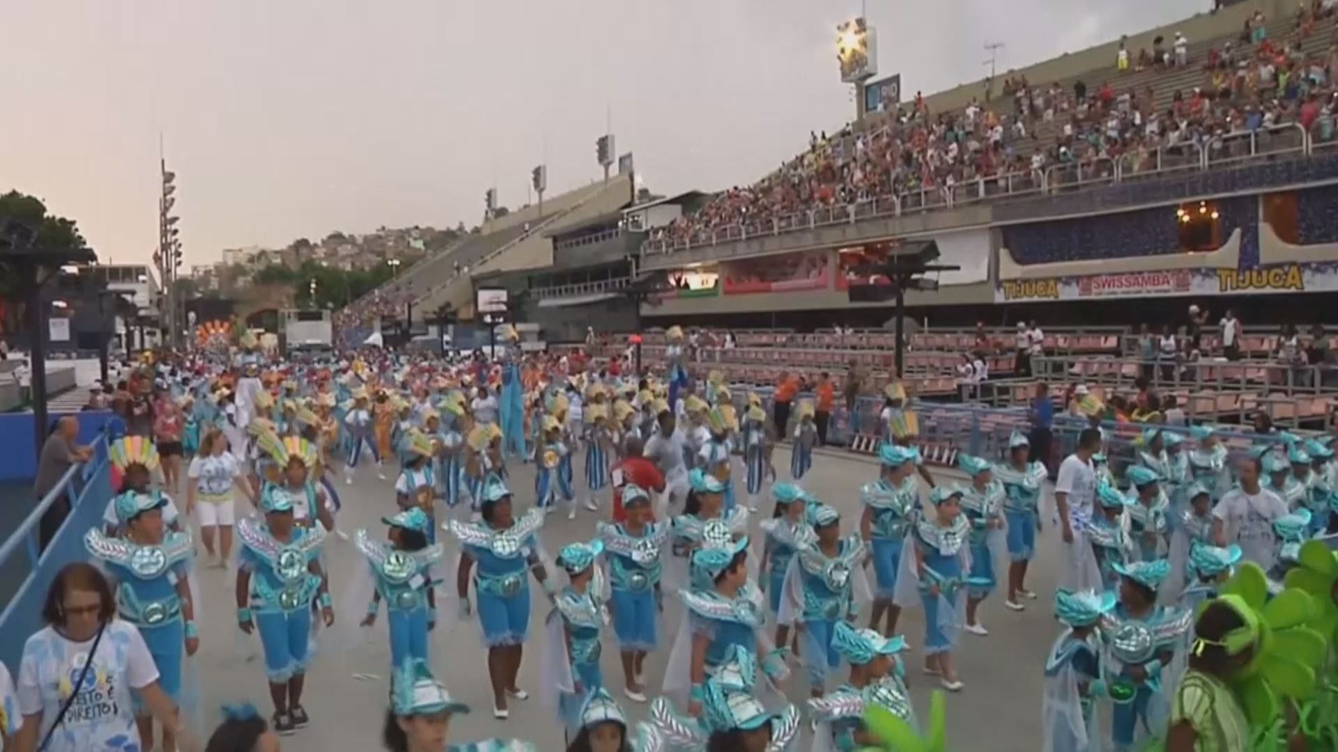 Дети устроили парад в столице Бразилии