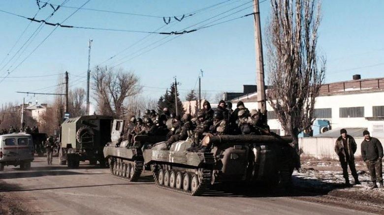 Українські підрозділи вийшли з Дебальцевого зі зброєю, — Порошенко