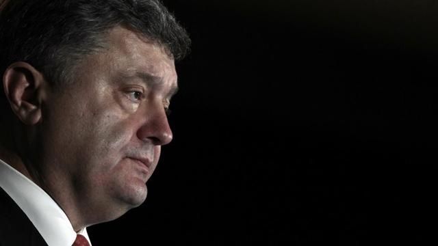 Порошенко до "нормандської четвірки": Не робіть вигляд, що мінські домовленості дотримуються Порошенко до "нормандської четвірки": Не робіть вигляд, що мінські домовленості дотримуються