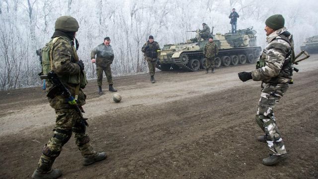 Дебальцево — уже не стратегический объект, — Лысенко Дебальцево — уже не стратегический объект, — Лысенко