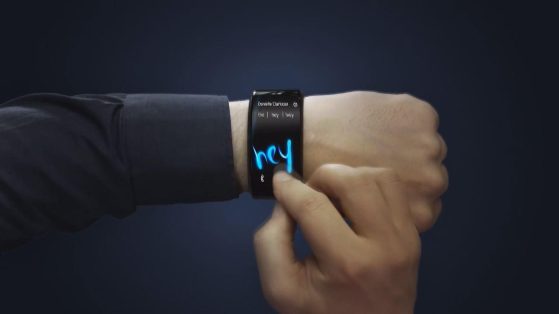 "Розумний" годинник тепер продаватимуть в парі з додатковим дисплеєм "Розумний" годинник тепер продаватимуть в парі з додатковим дисплеєм