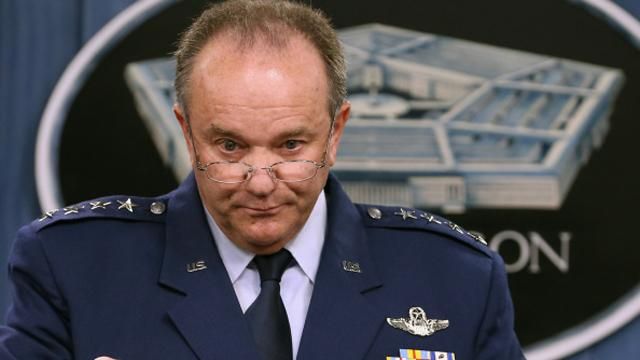 Перемирие в Дебальцеве было только на бумаге, — генерал НАТО Перемирие в Дебальцеве было только на бумаге, — генерал НАТО