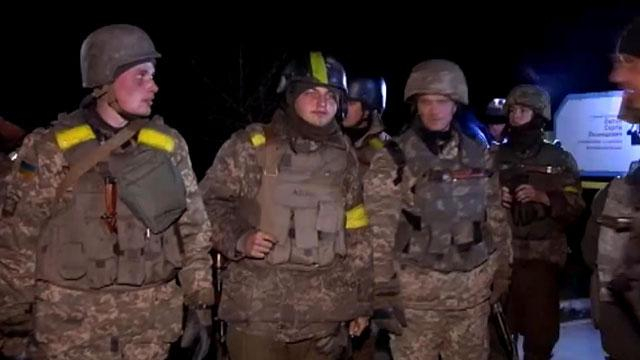 В Запорожье встретили бойцов, которые вышли из Дебальцево