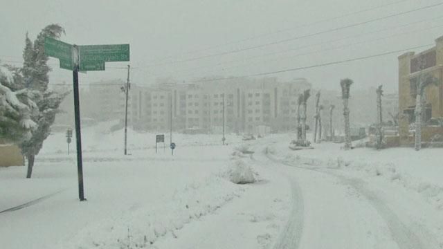 В Йорданії через снігопади оголошено найвищий рівень небезпеки