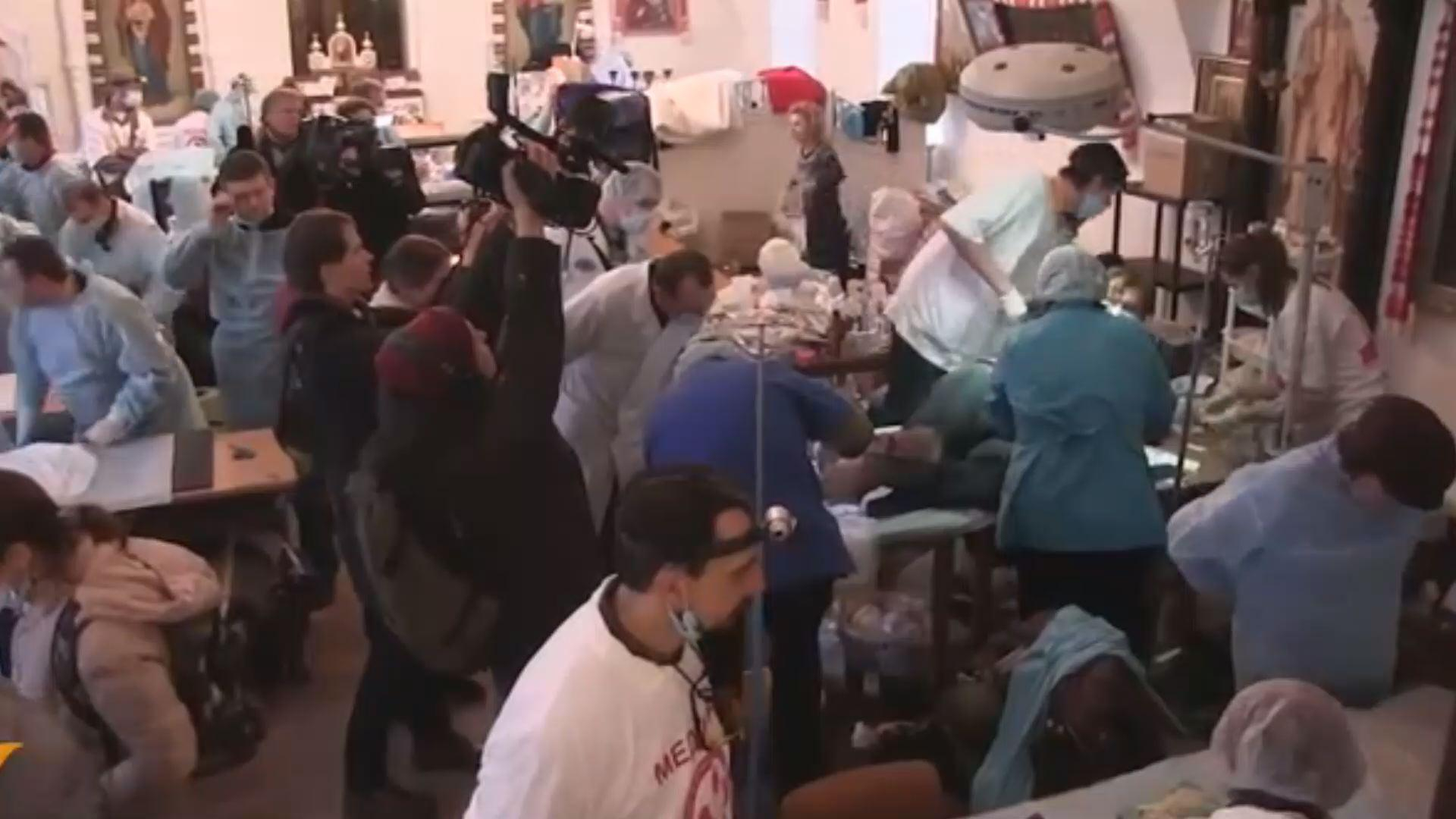 Медики Майдана получили награды