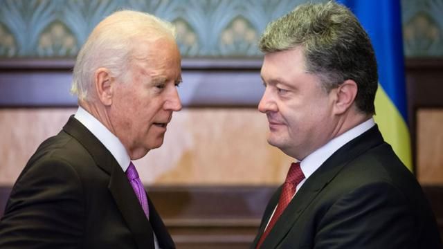 Порошенко натякнув Байдену, що пора Україні дати зброю Порошенко натякнув Байдену, що пора Україні дати зброю
