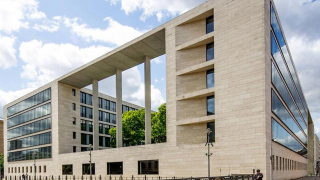 Киев направил Берлину ноту протеста из-за встречи с Захарченко