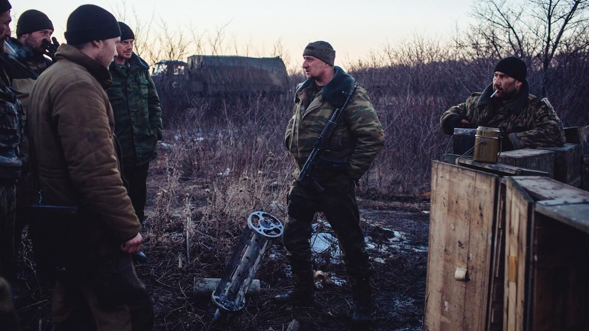 Ворог продовжує обстріли та активізує розвідку, — штаб АТО Ворог продовжує обстріли та активізує розвідку, — штаб АТО