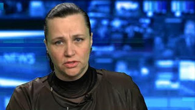 В студии координатор волонтерской инициативы "Крылья Феникса" В студии координатор волонтерской инициативы "Крылья Феникса"