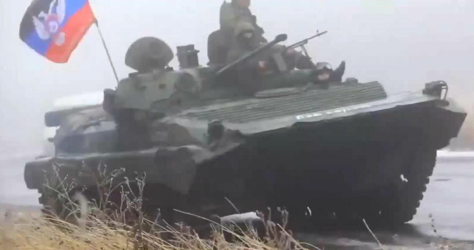 Терористичні "ЛНР" та "ДНР" підписали документ про відведення озброєння Терористичні "ЛНР" та "ДНР" підписали документ про відведення озброєння