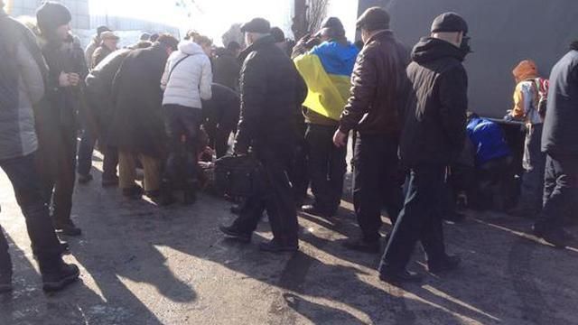 Міліція відтіснила людей з вулиці, бояться продовження атак, — харківська журналістка