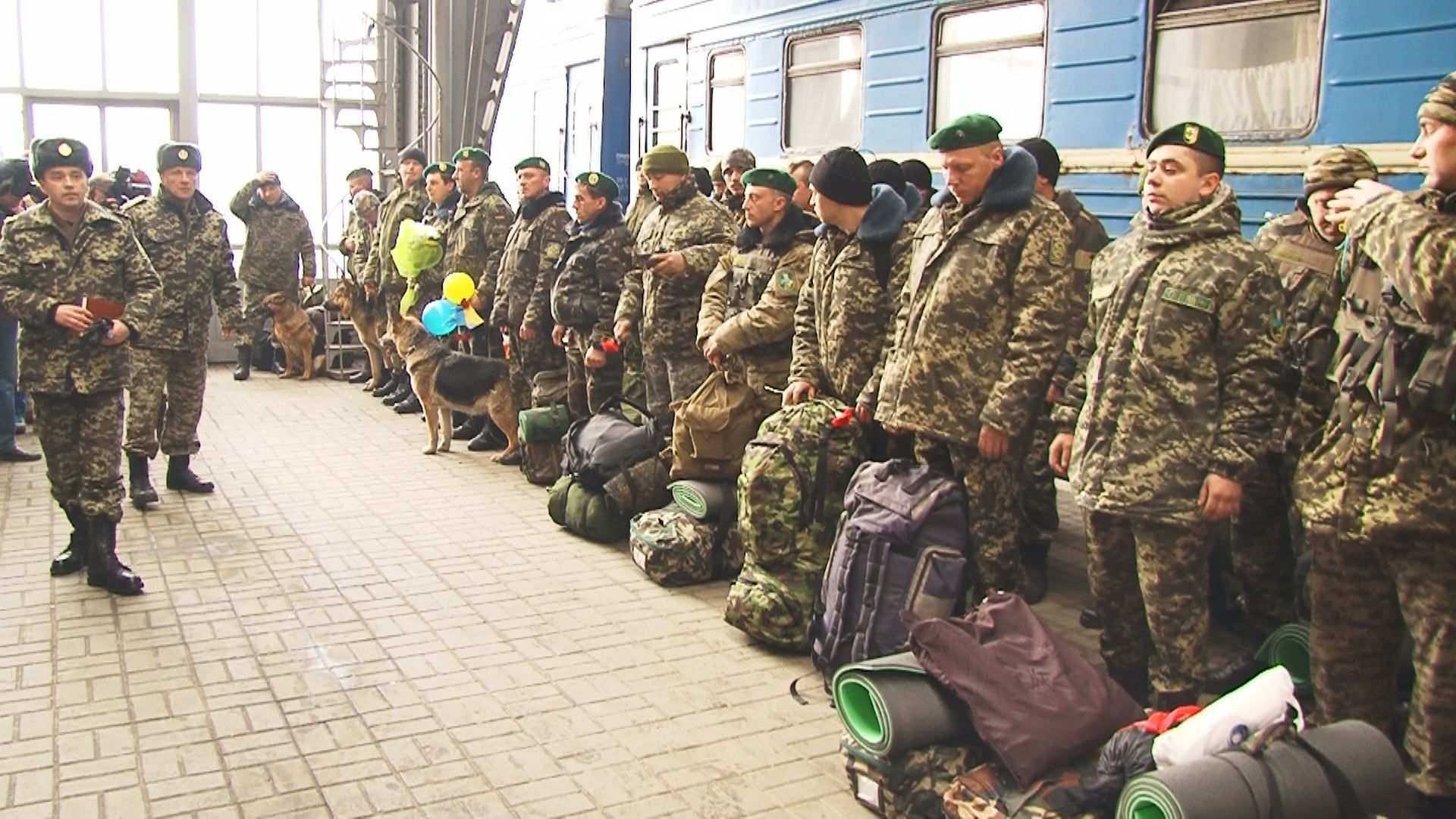 Во Львов вернулись пограничники АТО Во Львов вернулись пограничники АТО