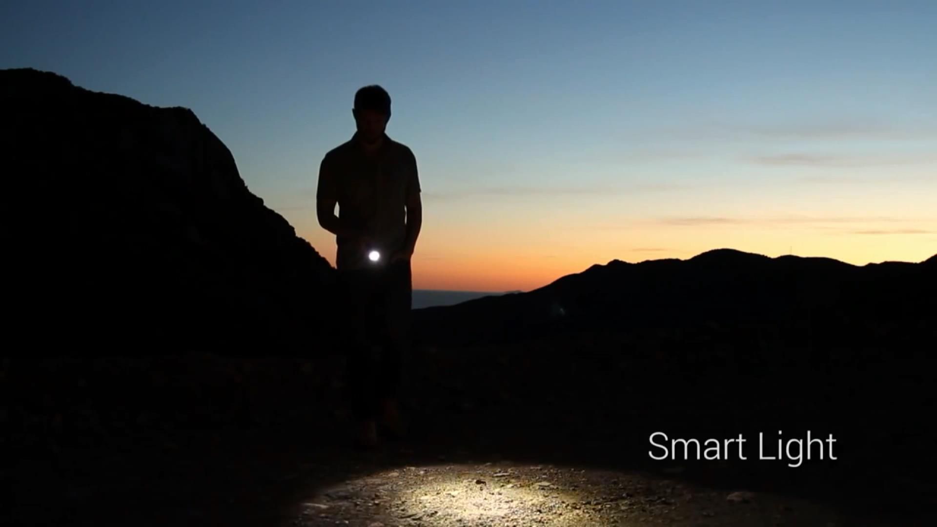 Ліхтарик, що може випромінювати світло до 1000 люменів Ліхтарик, що може випромінювати світло до 1000 люменів