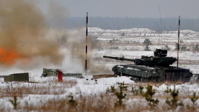 Під Широкиним українські військові спалили бензовоз і знищили зенітну установку ворога