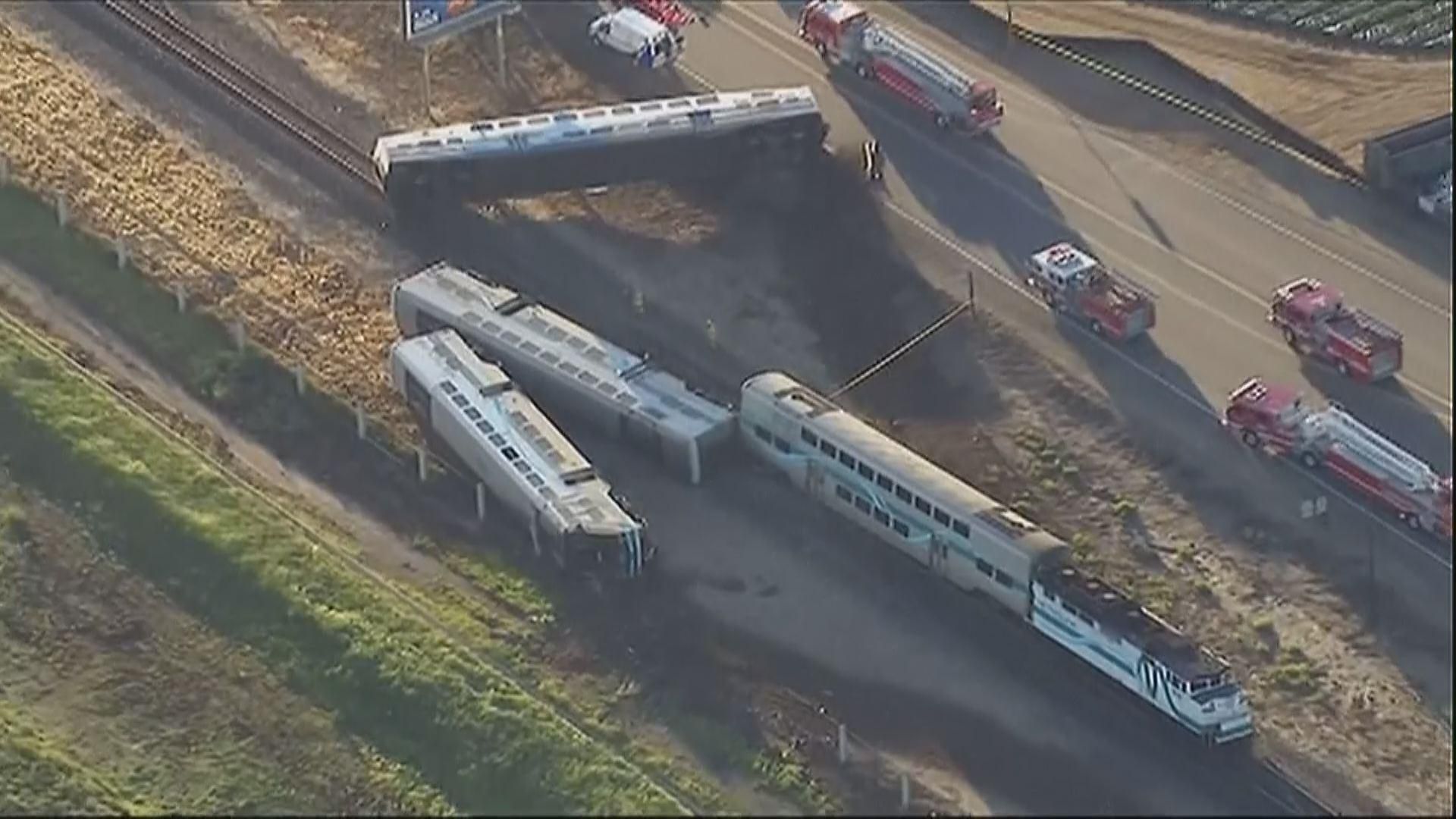 В США произошла ужасная авария на железной дороге В США произошла ужасная авария на железной дороге