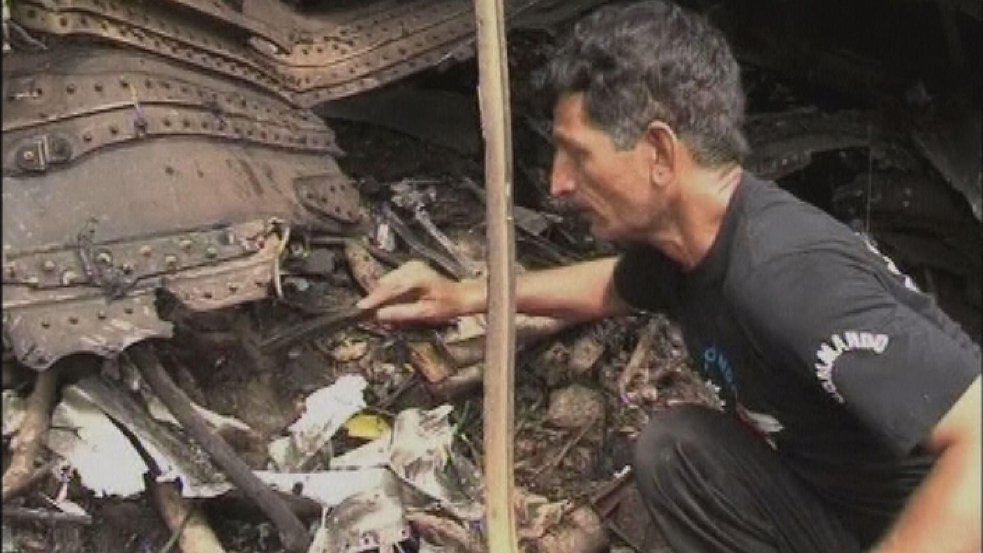 В Турции потерпели крушение два военных самолета В Турции потерпели крушение два военных самолета