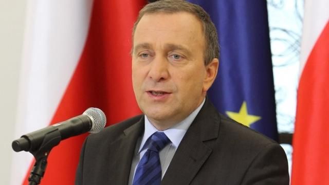 У Польщі виступають за автоматичне введення санкцій проти Росії у випадку атаки на Маріуполь