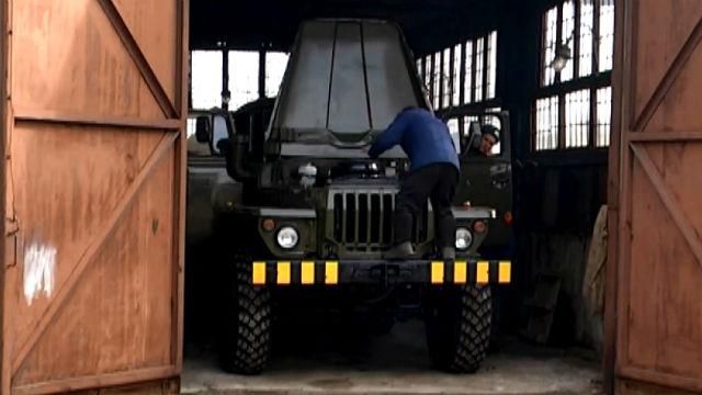Завод, який виживав завдяки оборонним замовленням з-за кордону, тепер обслуговує Міноборони
