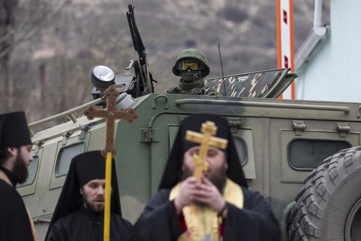В Крыму могут закрыть все украинские церкви