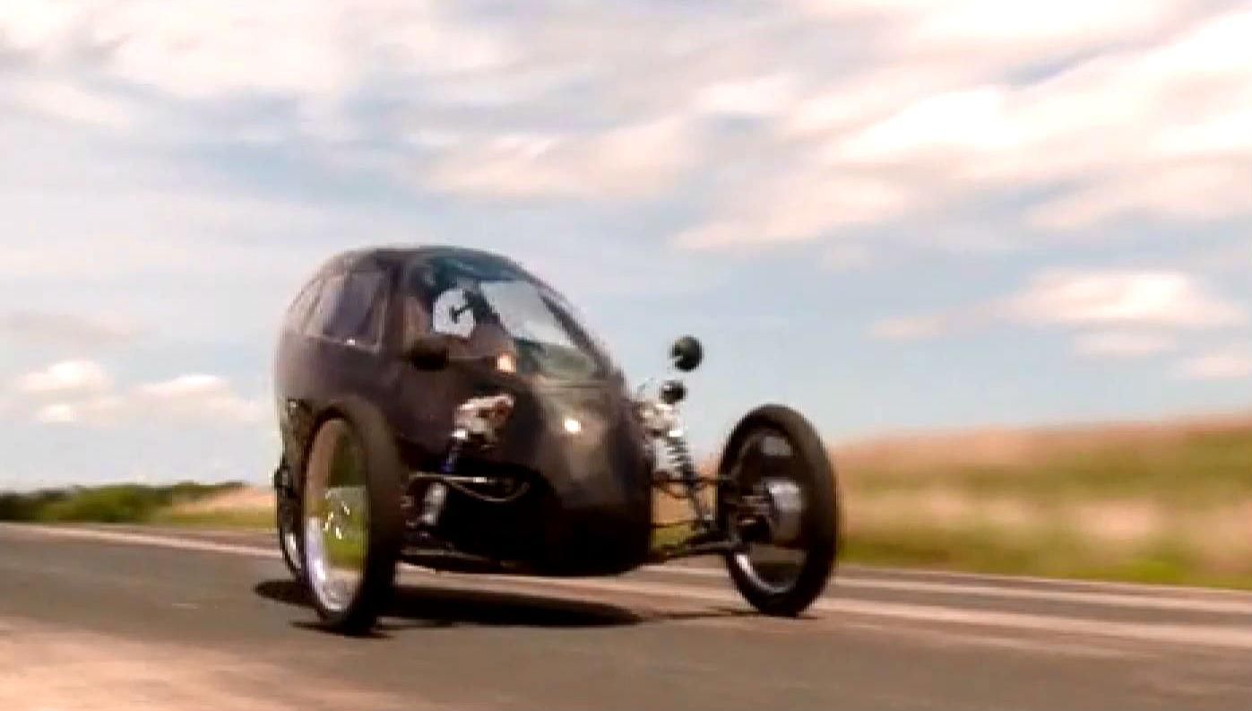 Гибрид электромобиля и велосипеда от американского изобретателя Гибрид электромобиля и велосипеда от американского изобретателя