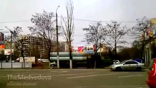 Колону військової техніки зафіксували в Одесі