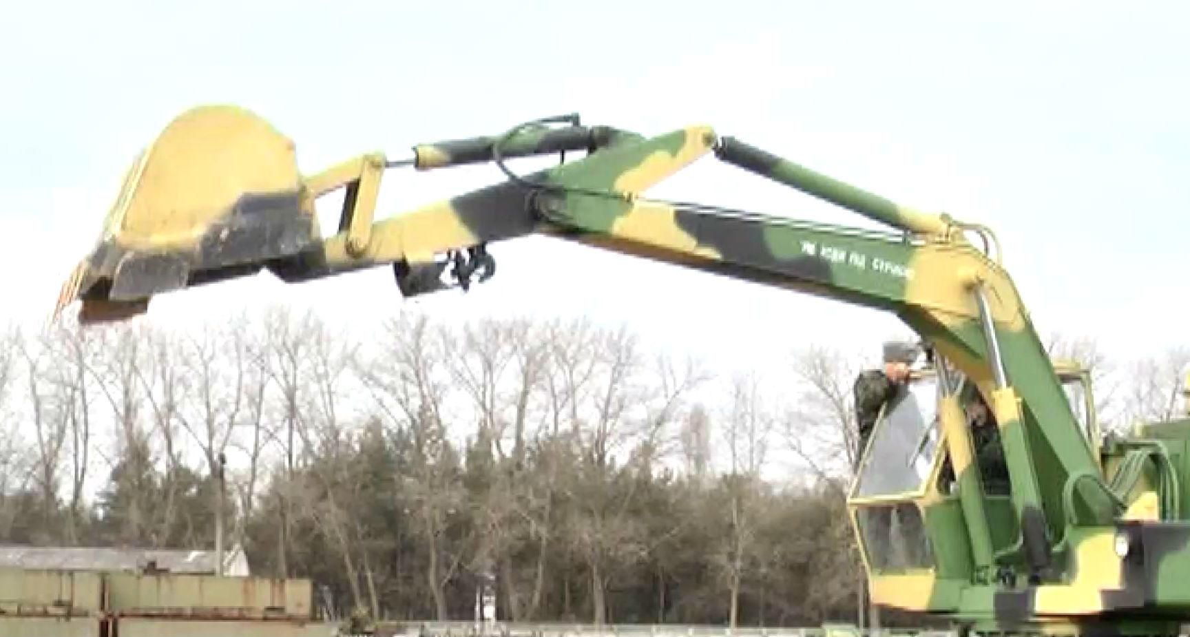 Черниговские инженеры рассказали, как рыли окопы вокруг Дебальцево Черниговские инженеры рассказали, как рыли окопы вокруг Дебальцево