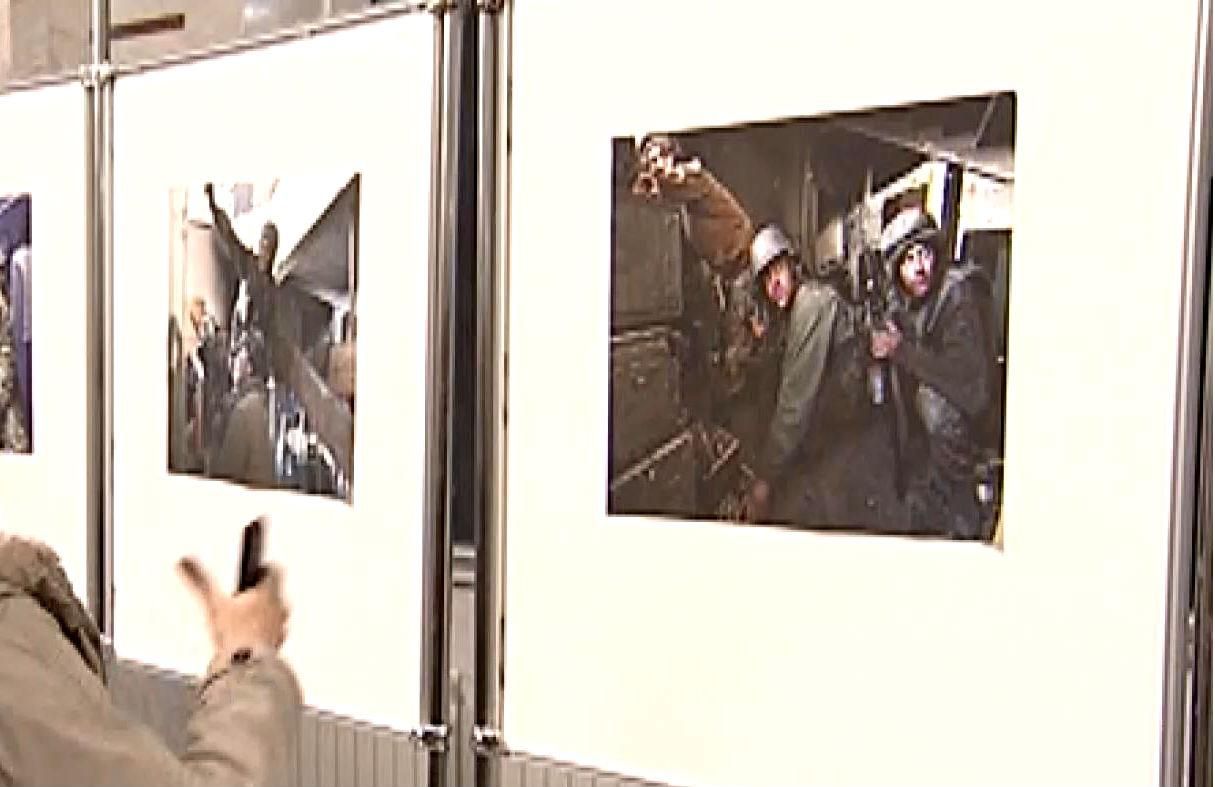 Фото "Адского донецкого аэропорта" представили в Харькове Фото "Адского донецкого аэропорта" представили в Харькове