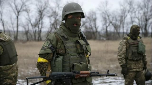 Чи воюють українські політики в зоні АТО? 