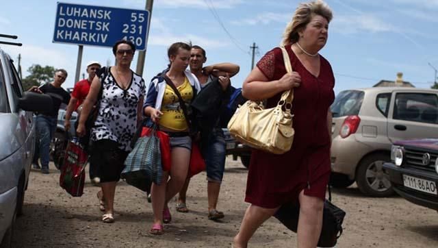 В Крыму начали увольнять с работы беженцев из Донбасса В Крыму начали увольнять с работы беженцев из Донбасса