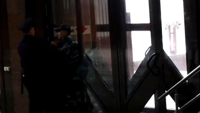 На вокзалі у Києві вчились знешкоджувати вибухівку На вокзалі у Києві вчились знешкоджувати вибухівку