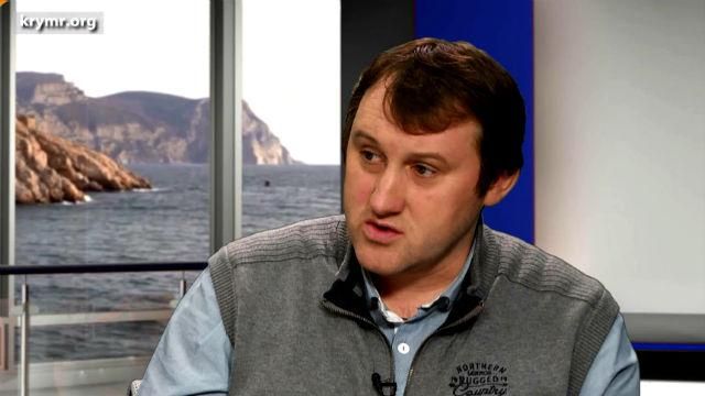 Україна і не намагається повернути Крим — це або саботаж, або економія коштів, — активіст Україна і не намагається повернути Крим — це або саботаж, або економія коштів, — активіст