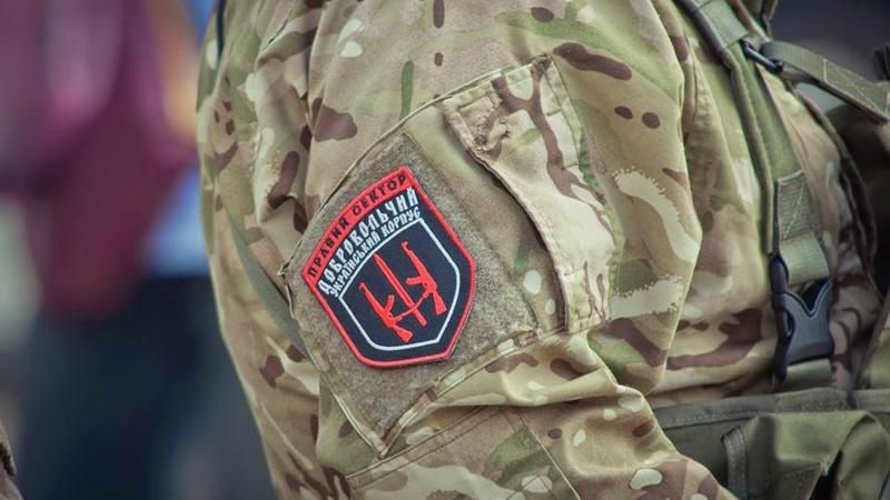 В Песках погиб боец "Правого сектора", — журналист В Песках погиб боец "Правого сектора", — журналист