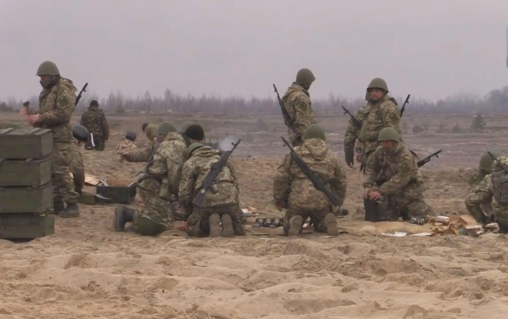 Українські десантники проходять навчання