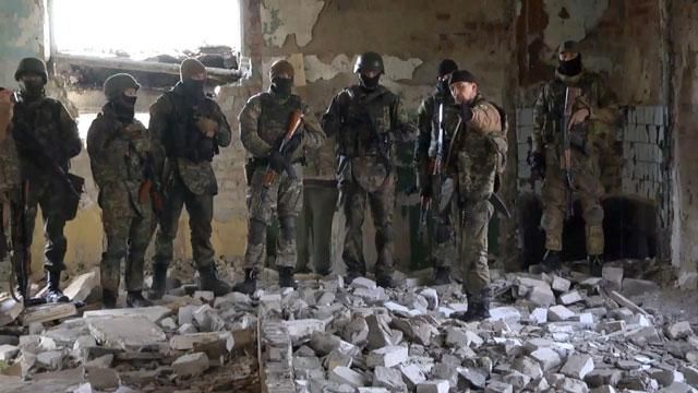 Полк "Азов" не прекращает боевых учений Полк "Азов" не прекращает боевых учений