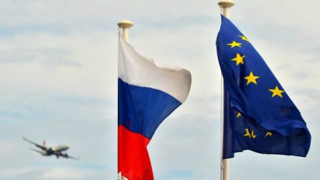 Глави МЗС Канади та Франції обговорили санкцій щодо Росії