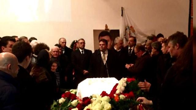 Під вигуки "Росія буде вільною!" в останню путь провели Бориса Нємцова Під вигуки "Росія буде вільною!" в останню путь провели Бориса Нємцова