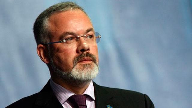 Табачник виїхав з України, — СБУ Табачник виїхав з України, — СБУ