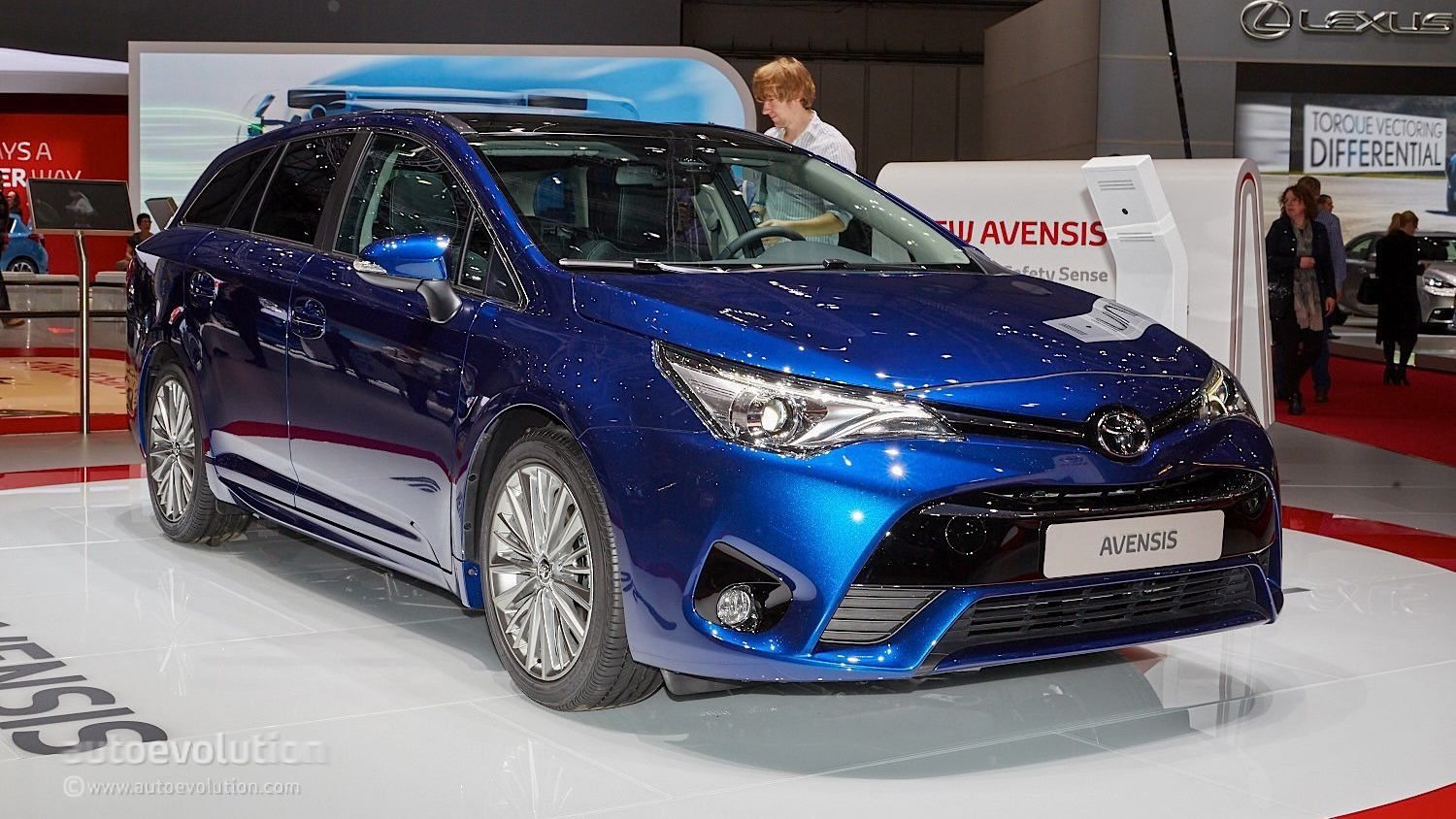 Toyota привезла до Женеви рестайлінговий Avensis Toyota привезла до Женеви рестайлінговий Avensis