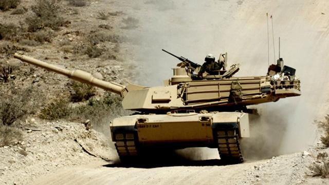 США перекидає до Латвії танки і бронемашини США перекидає до Латвії танки і бронемашини