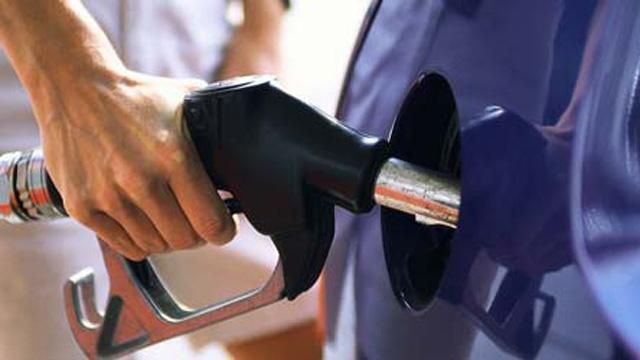 Бензин почав дешевшати Бензин почав дешевшати