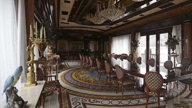 Хату Януковича відключать від світла через заборгованість Хату Януковича відключать від світла через заборгованість