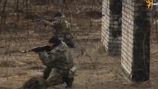 Мобілізовані тренуються на Рівненщині Мобілізовані тренуються на Рівненщині