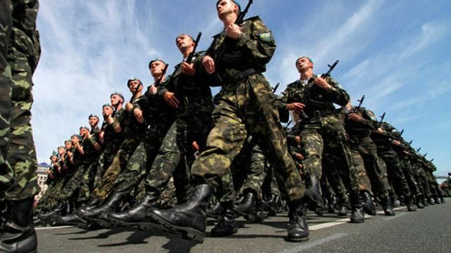 Рада схвалила збільшення Збройних сил до 250 тисяч осіб