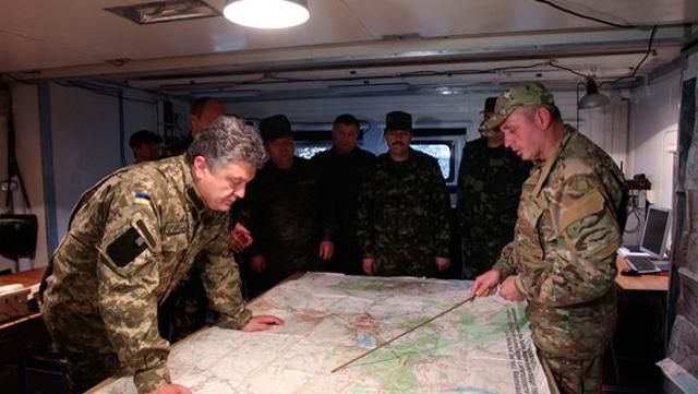 Муженко дурить Порошенка, — Бутусов Муженко дурить Порошенка, — Бутусов