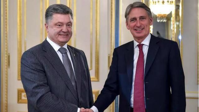 Порошенко: Украине необходимы миротворцы Порошенко: Украине необходимы миротворцы