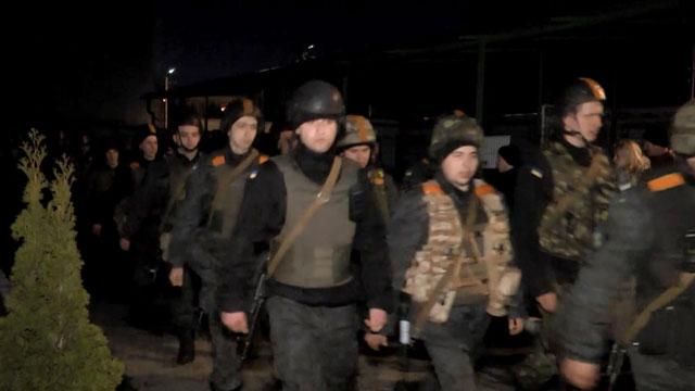 Львовяне встретили нацгвардейцев, которые вернулись с востока Львовяне встретили нацгвардейцев, которые вернулись с востока