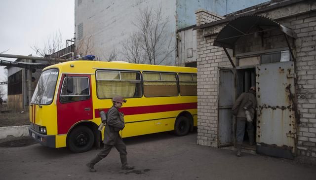 Збільшилась кількість жертв аварії на донецькій шахті імені Засядька Збільшилась кількість жертв аварії на донецькій шахті імені Засядька