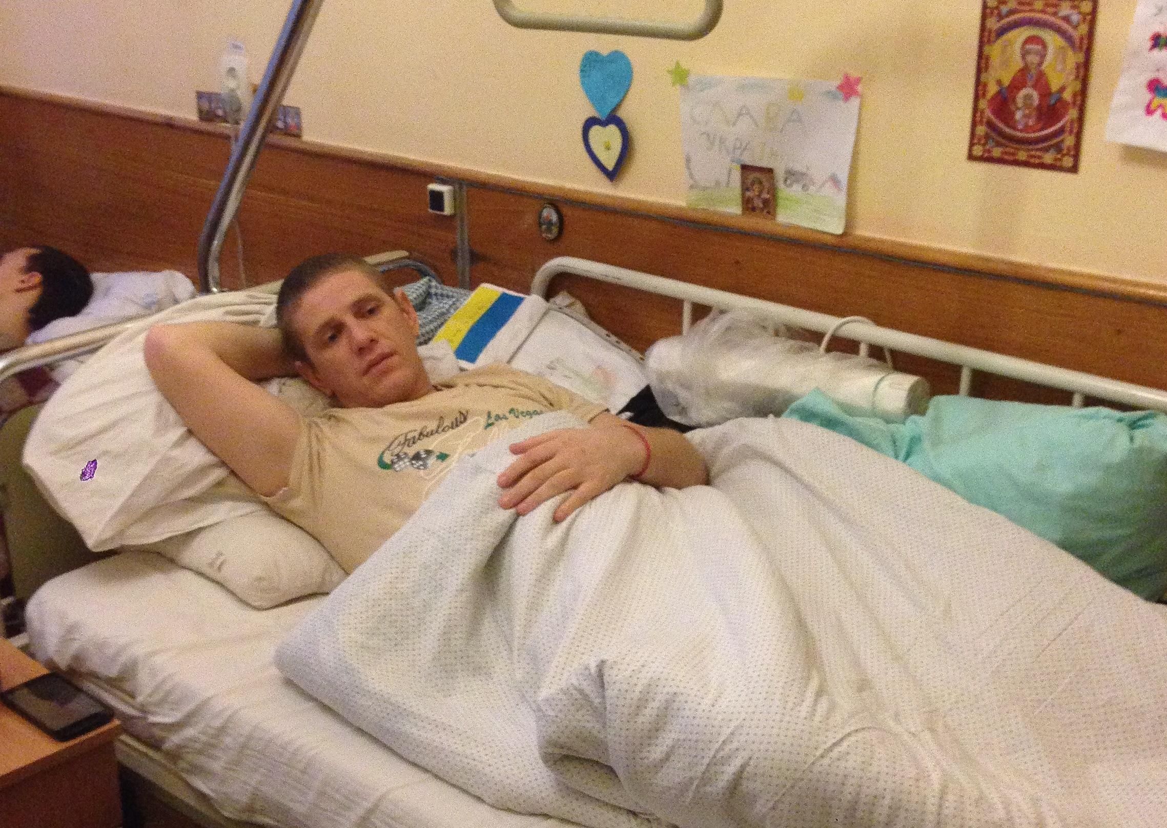 Боєць 20-го батальйону: З полоненими сепаратисти працюють "за методичкою" Боєць 20-го батальйону: З полоненими сепаратисти працюють "за методичкою"