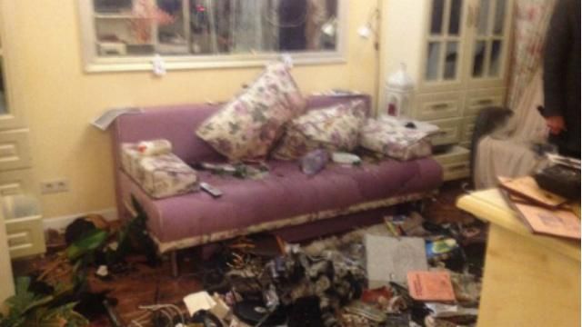 Чоловіку Сюмар розтрощили квартиру Чоловіку Сюмар розтрощили квартиру