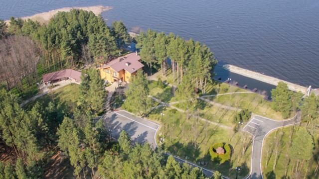 Україні повернули мисливські угіддя Януковича в Сухолуччі Україні повернули мисливські угіддя Януковича в Сухолуччі